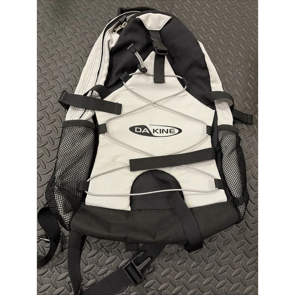 RARE DAKINE HELI PACK SKI SNOWBOARD GREY BLACK BACKPACK RUCK SACK HIKING